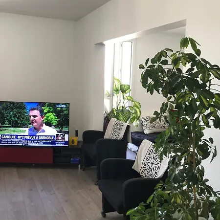 Place 80m2- 2 To 8 Beds- 30min From Paris 15min Aeroport Orly Apartment Creteil